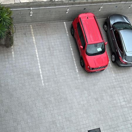 Central Modern Apartment Bari Exterior photo